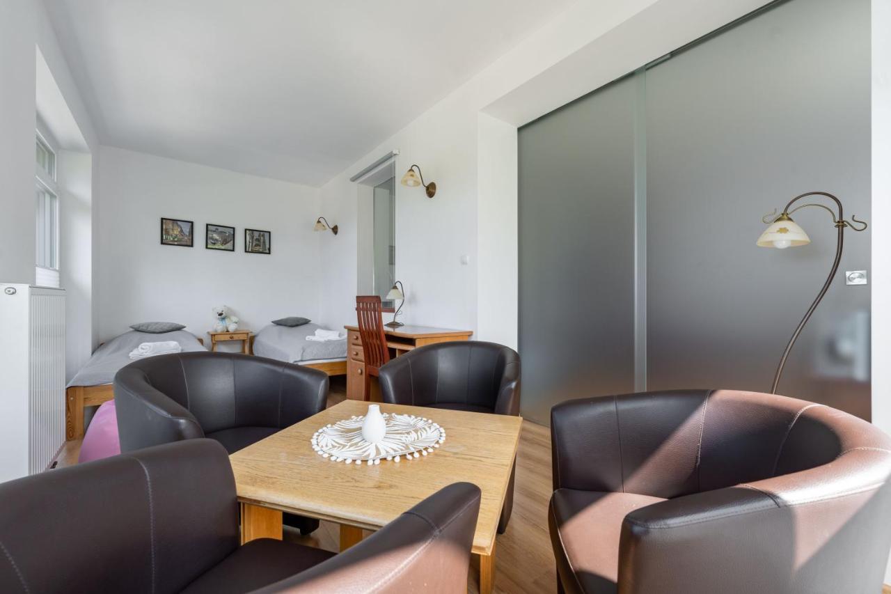 Bukowy Z Bilardem Apartment *
